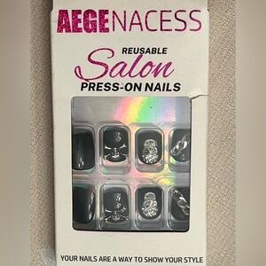 Black Press-On Nails with Silver Accents chains skull and crossbones halloween